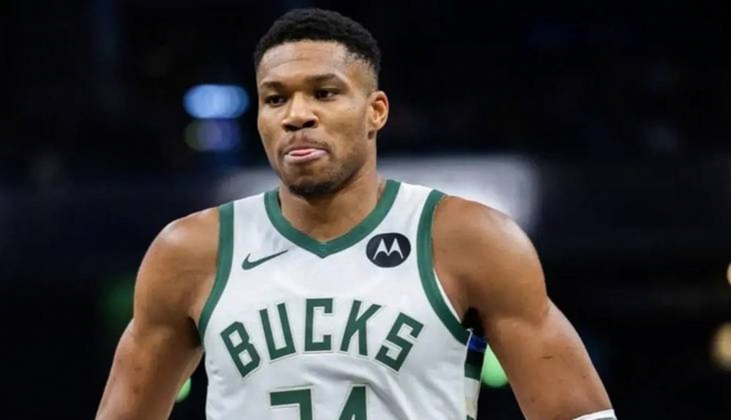 爱游戏网页版-包含今夜德甲传出新动向，密尔沃基雄鹿主帅复盘，管理层表态：底气十足，细节决定成败的词条